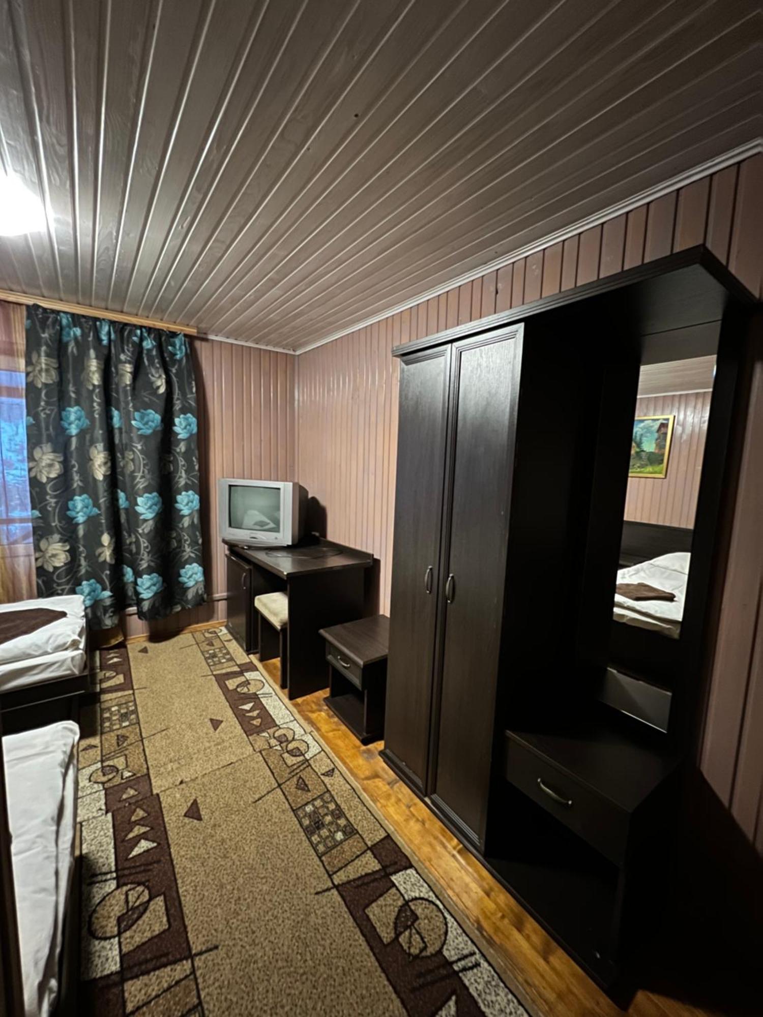 Hotel Natashka Huklyvyy Екстериор снимка